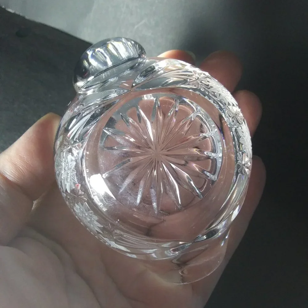 lovely clear glass swan shaped trinket dish with cut design on sides